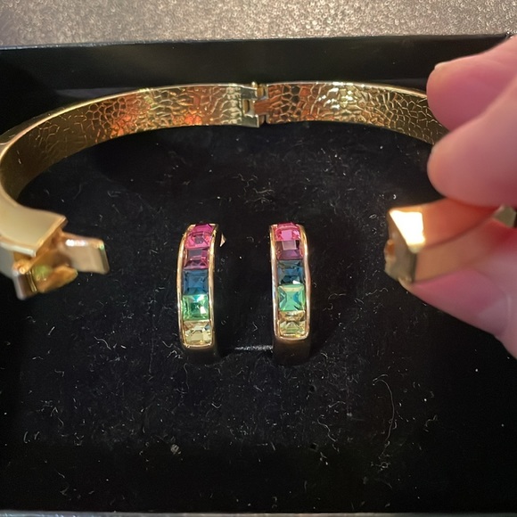 Gemstone Bracelet and Earring Set - Picture 4 of 7